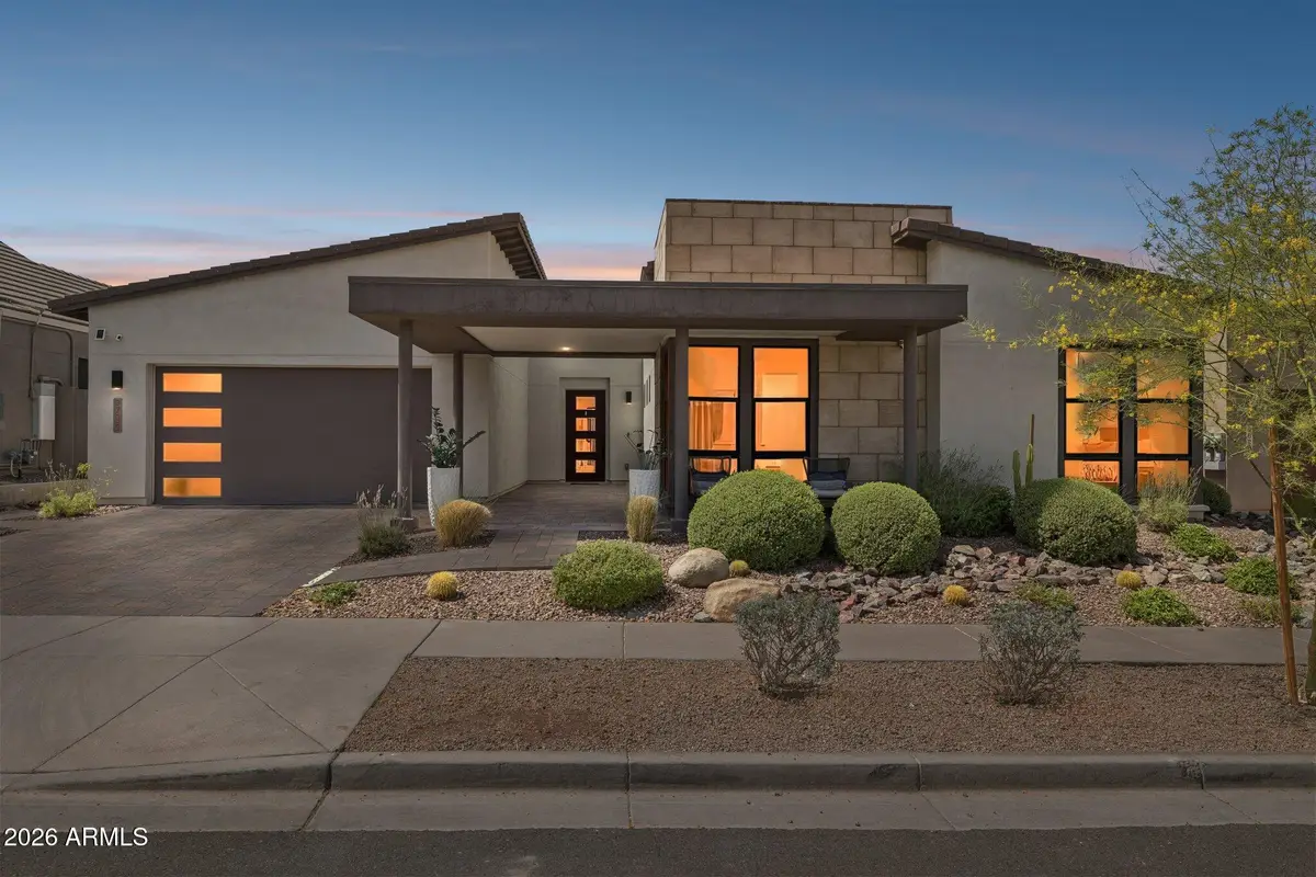 9708 S 7th Place, Phoenix, AZ 85042 - #1