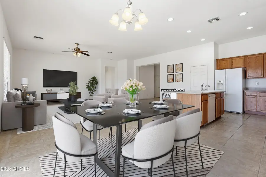 221 W Blue Lagoon Drive, Casa Grande, AZ 85122 - #3