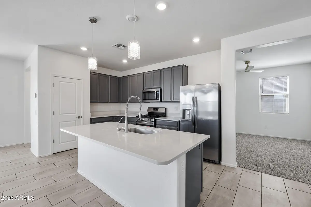 2435 W Kowalsky Lane, Phoenix, AZ 85041 - #1