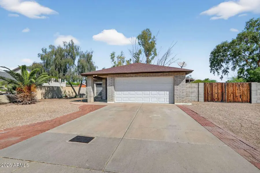 4752 W Mcrae Way, Glendale, AZ 85308 - #3