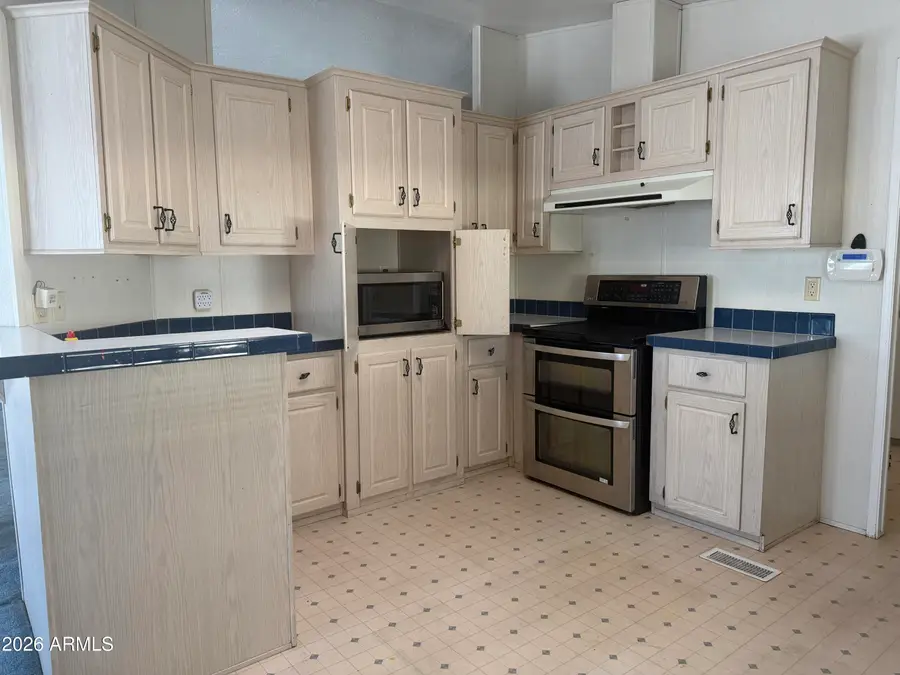 2208 W Baseline Avenue #102, Apache Junction, AZ 85120 - #2