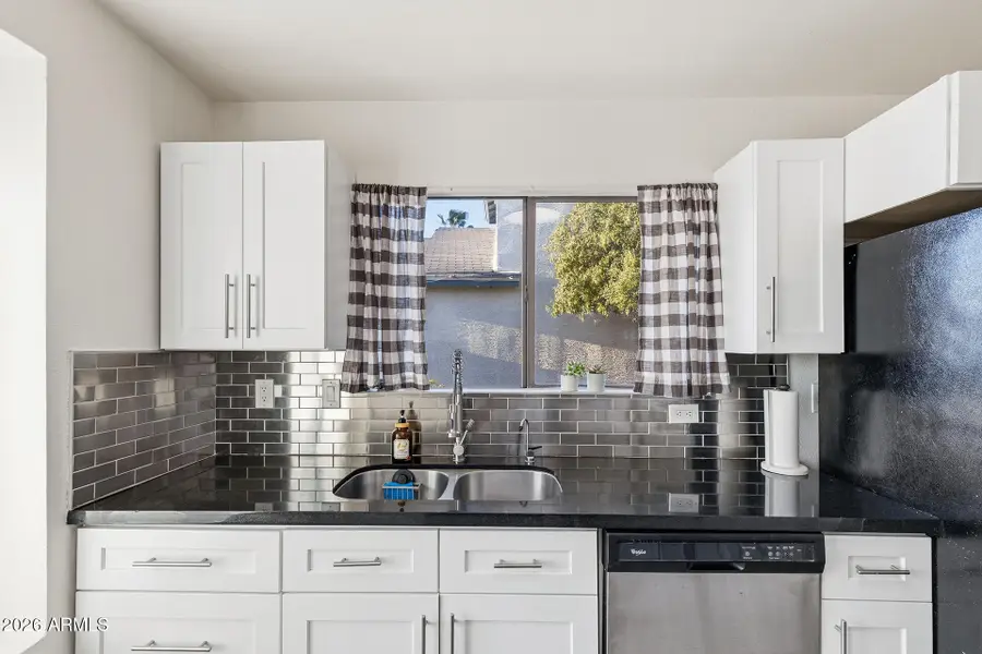 11921 N 76th Lane, Peoria, AZ 85345 - #3