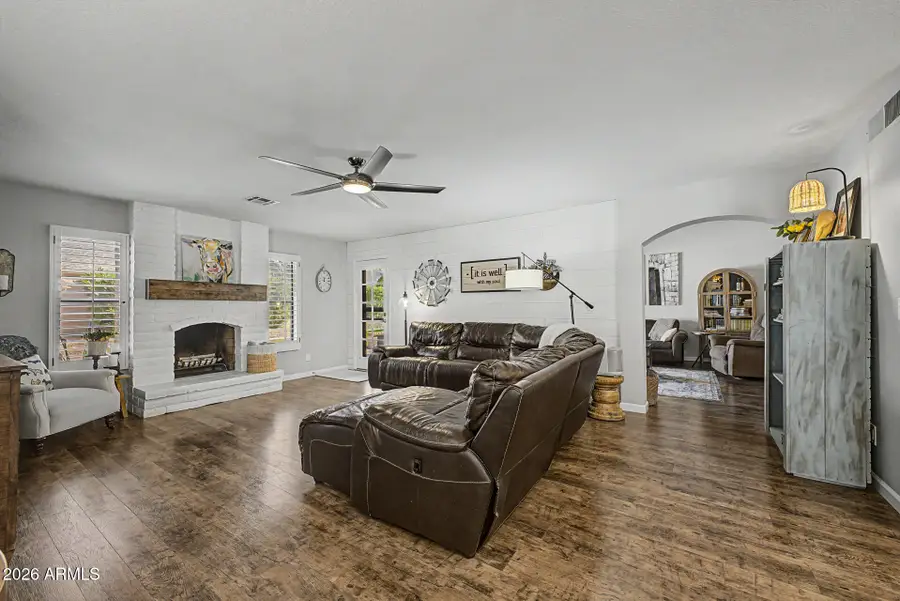 9764 W Rockwood Drive, Peoria, AZ 85382 - #3