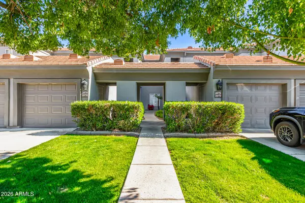 7401 W Arrowhead Clubhouse Drive #2079, Glendale, AZ 85308