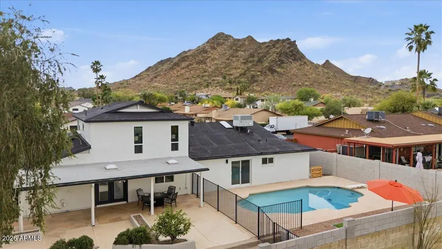 2218 E Sunnyside Drive, Phoenix, AZ 85028 - #2