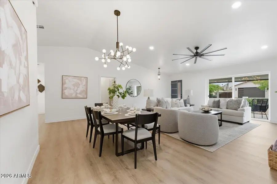 2218 E Sunnyside Drive, Phoenix, AZ 85028 - #3