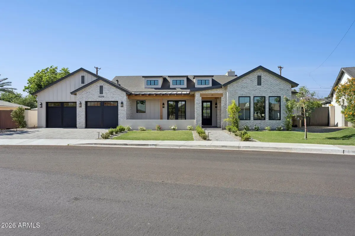 4206 E Whitton Avenue, Phoenix, AZ 85018 - #1