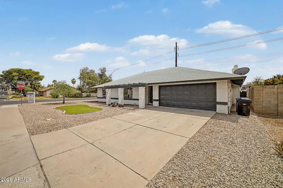 807 W Naranja Avenue, Mesa, AZ 85210 - #3