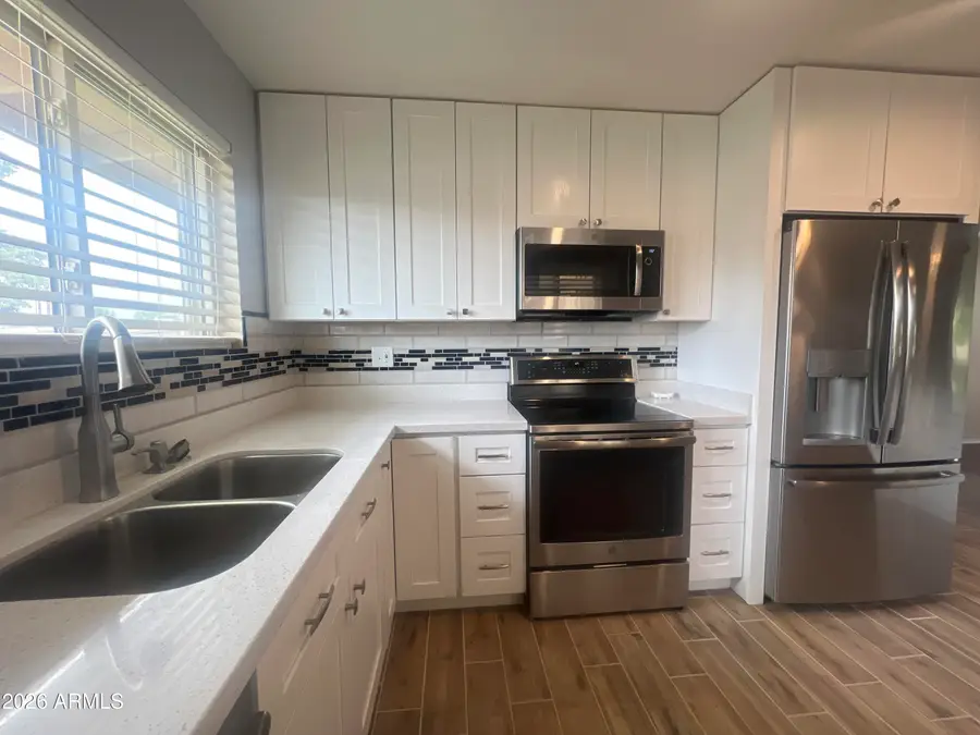 10013 W Lakeview Circle N, Sun City, AZ 85351 - #3