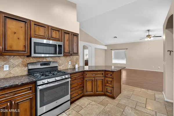 2925 E Blanche Drive, Phoenix, AZ 85032