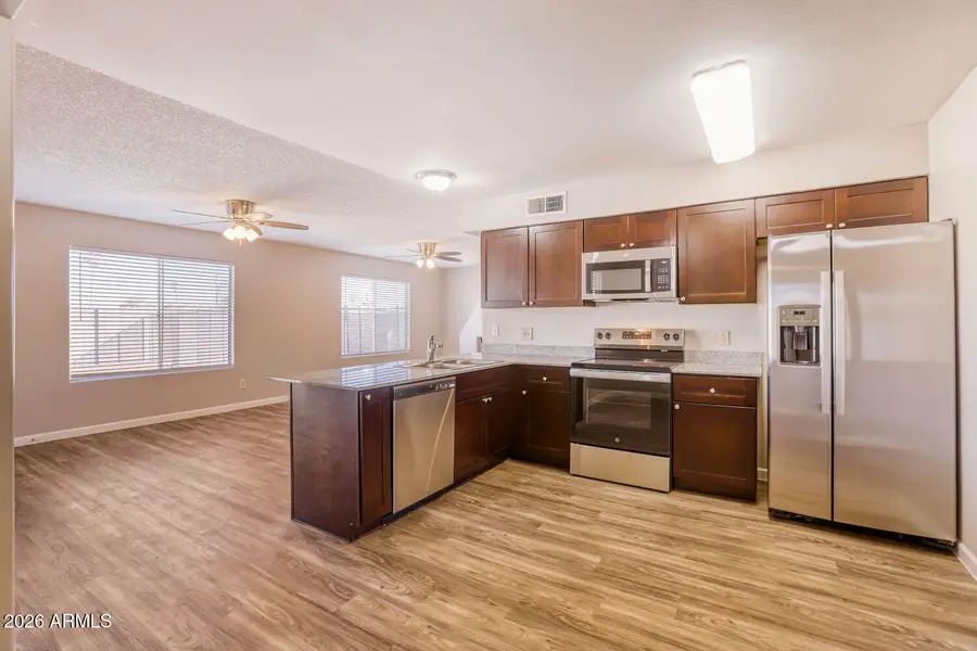 904 W Yale Drive, Tempe, AZ 85283 - #2