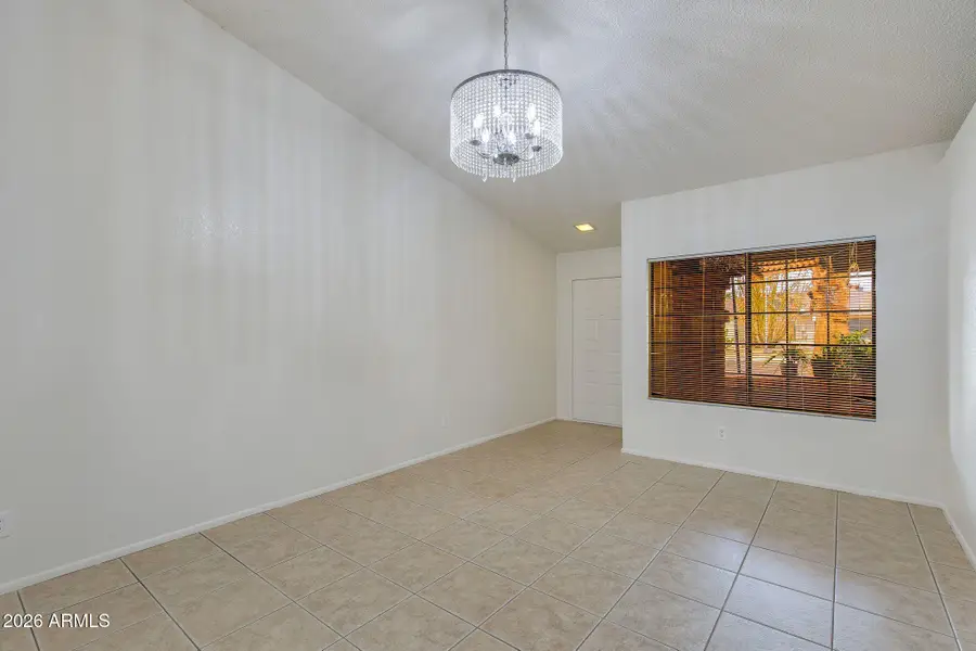 143 W Michelle Drive, Phoenix, AZ 85023 - #2