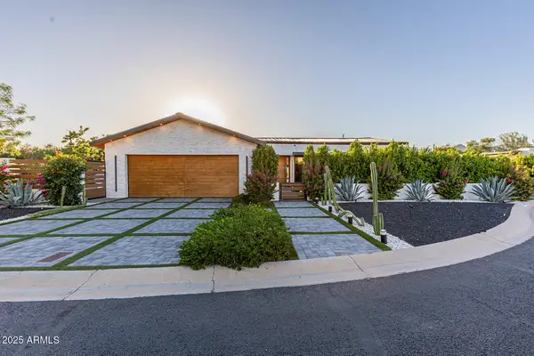 5812 N 44th Place, Phoenix, AZ 85018
