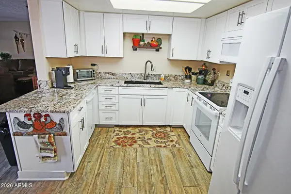 9730 N 94th Place #114, Scottsdale, AZ 85258