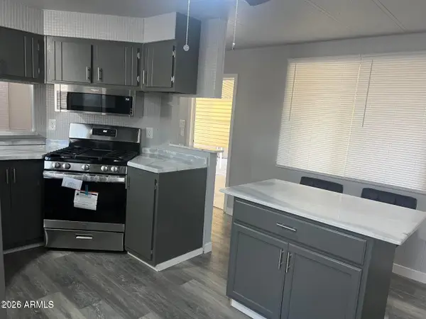 10701 N 99th Avenue #77, Peoria, AZ 85345