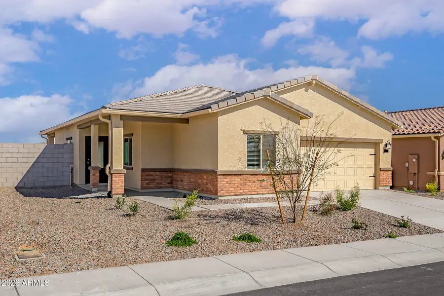 617 W Red Hawk Court, Casa Grande, AZ 85122 - #2