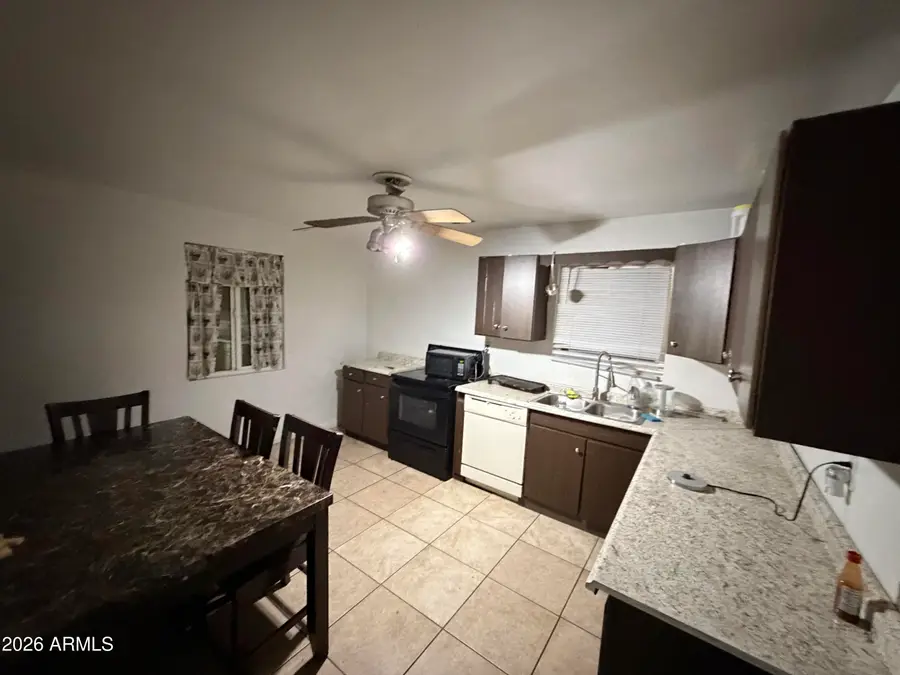 338 E Marilyn Avenue, Mesa, AZ 85210 - #3