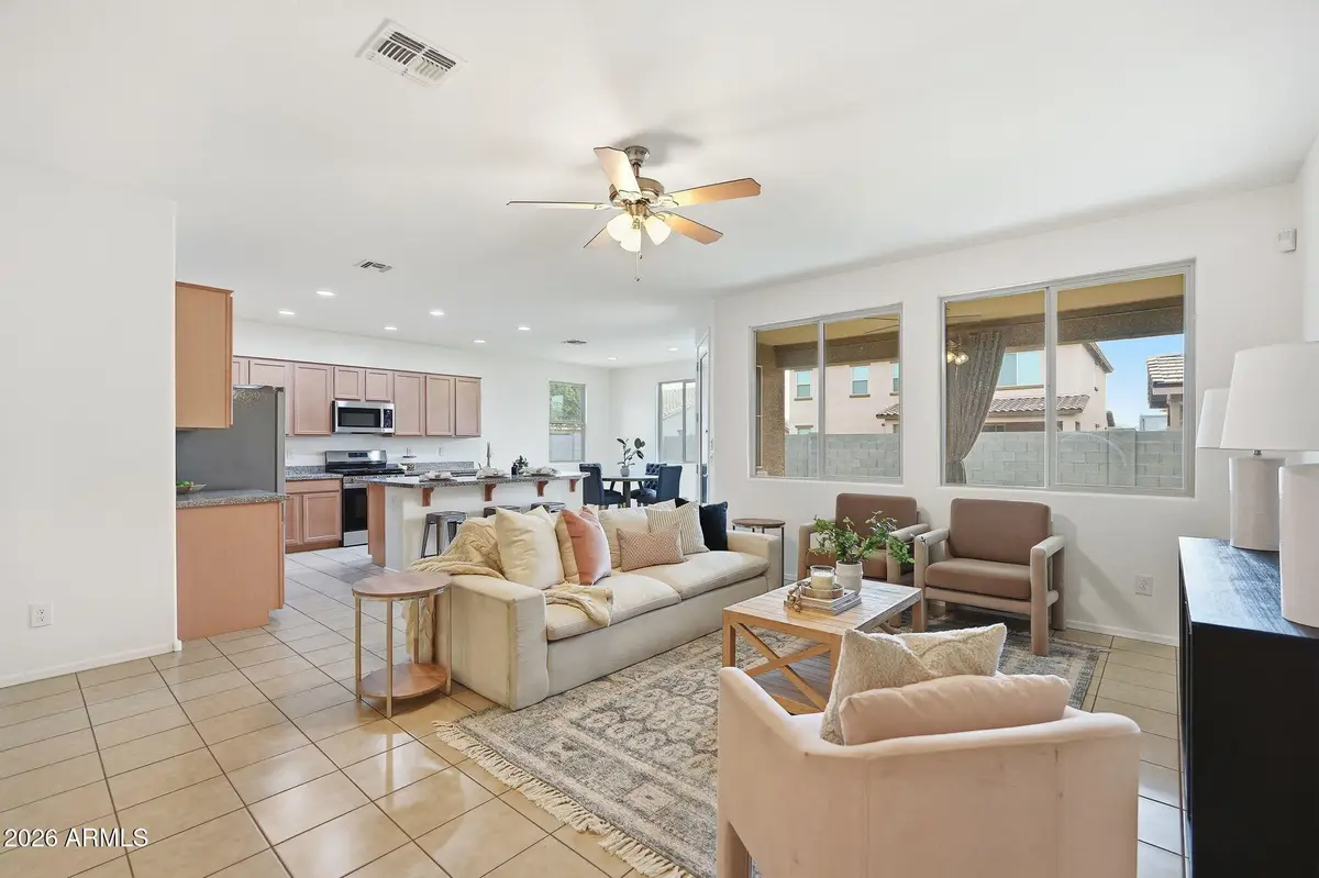 8106 S 42nd Avenue, Laveen, AZ 85339 - #1