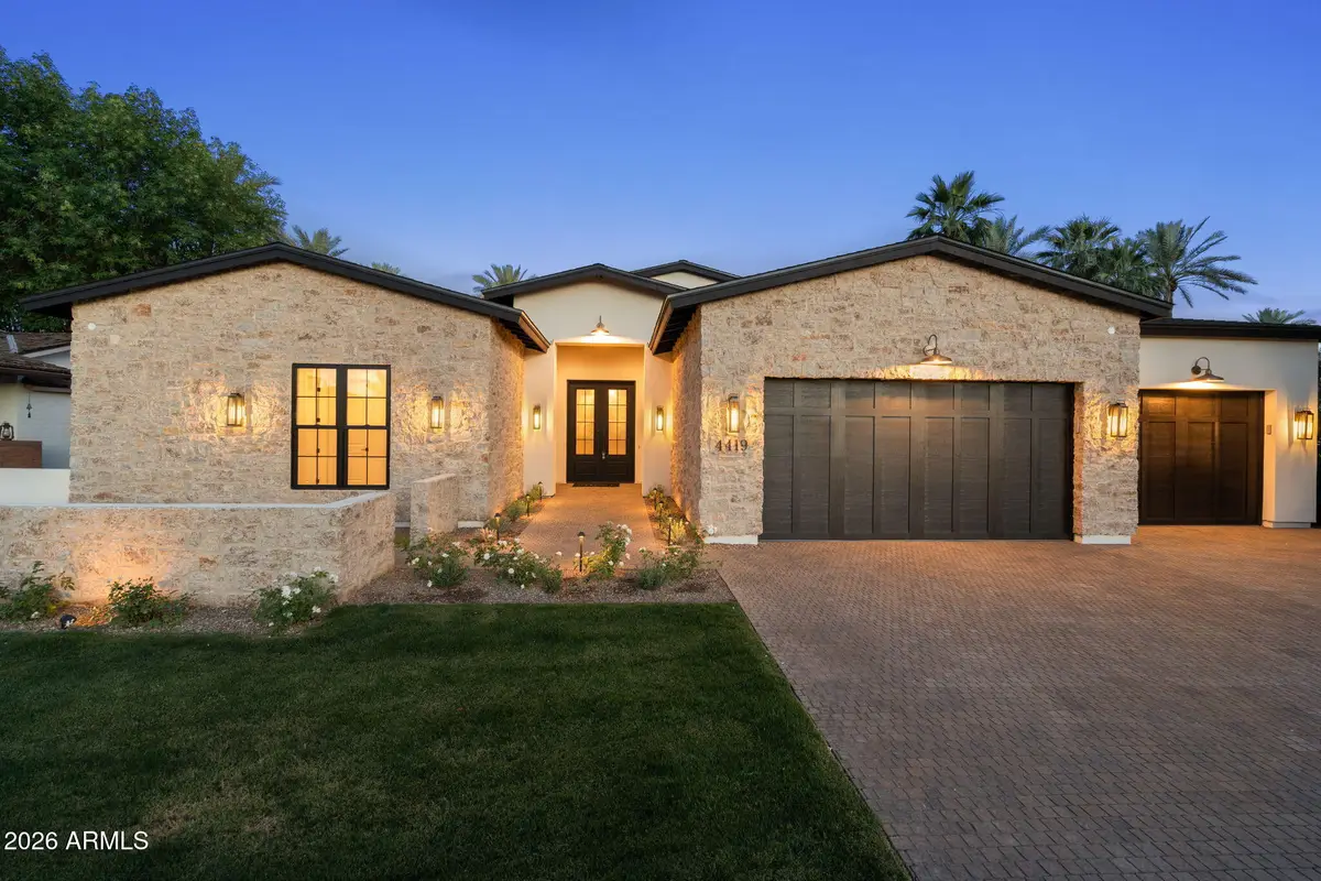 4419 N 46th Place, Phoenix, AZ 85018 - #1