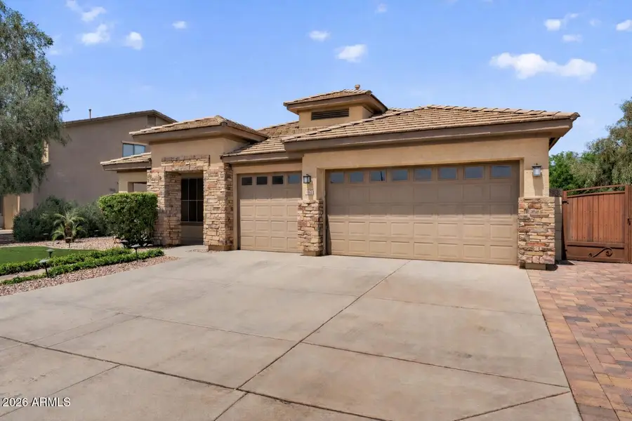 8812 W Myrtle Avenue, Glendale, AZ 85305 - #2