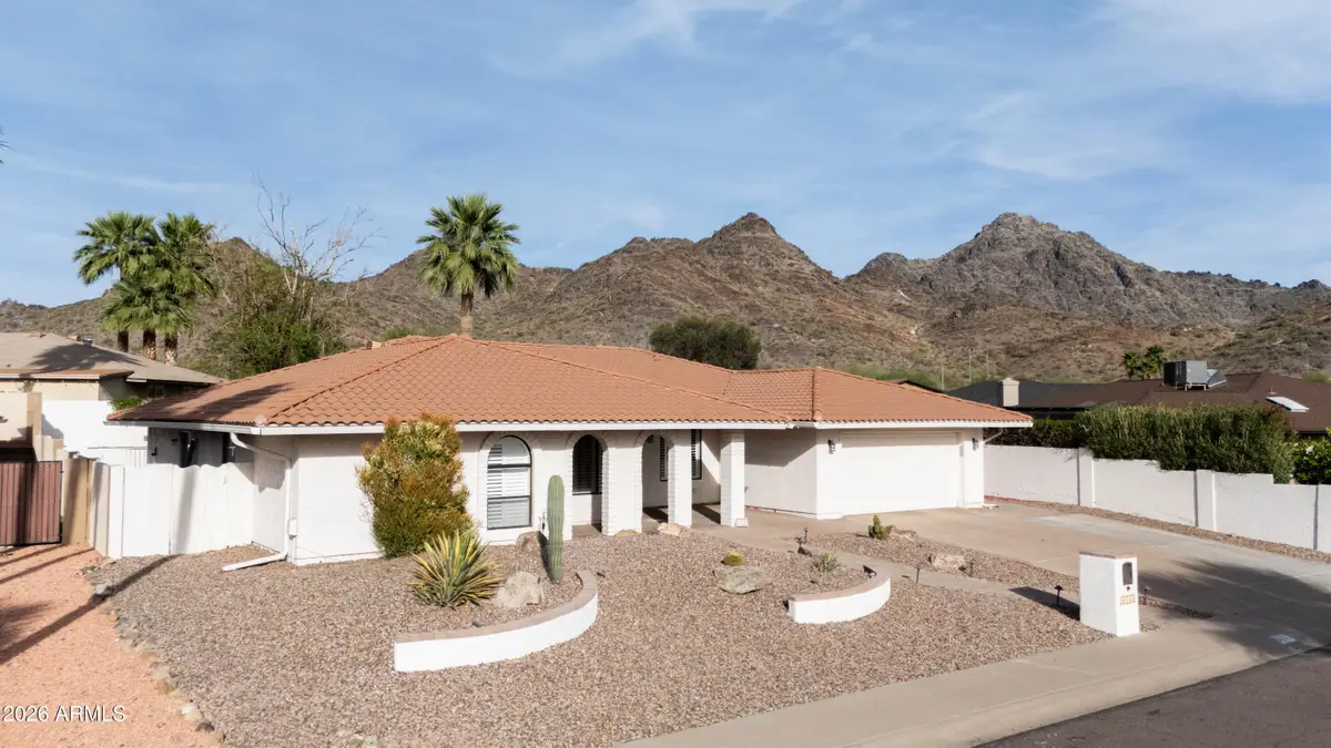 8111 N 18th Way, Phoenix, AZ 85020 - #1