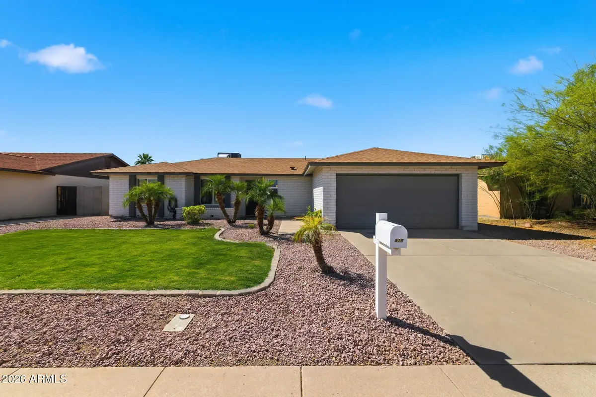 915 W Loughlin Drive, Chandler, AZ 85225 - #1