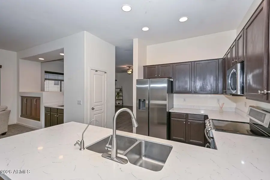 2210 E Branham Lane, Phoenix, AZ 85042 - #2