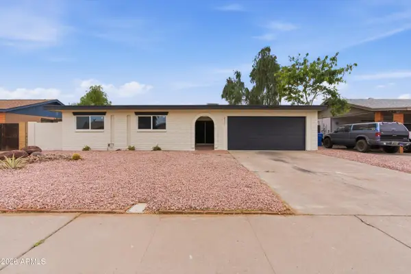 2211 W Windrose Drive, Phoenix, AZ 85029