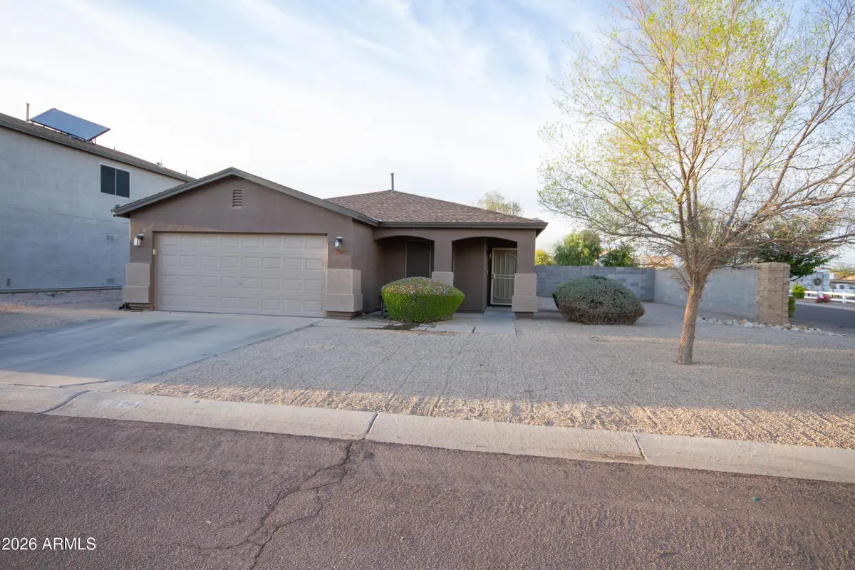 1204 E Silversmith Trail, San Tan Valley, AZ 85143 - #1
