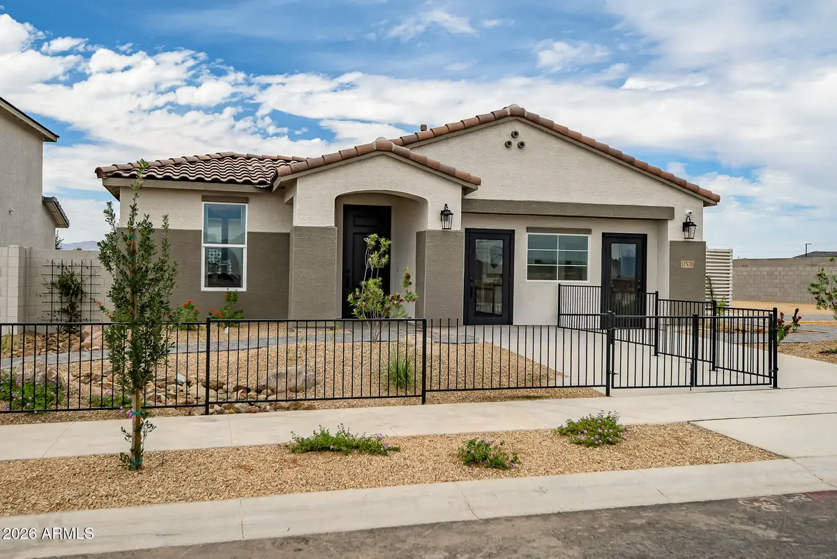 17578 W Illini Street, Goodyear, AZ 85338 - #1