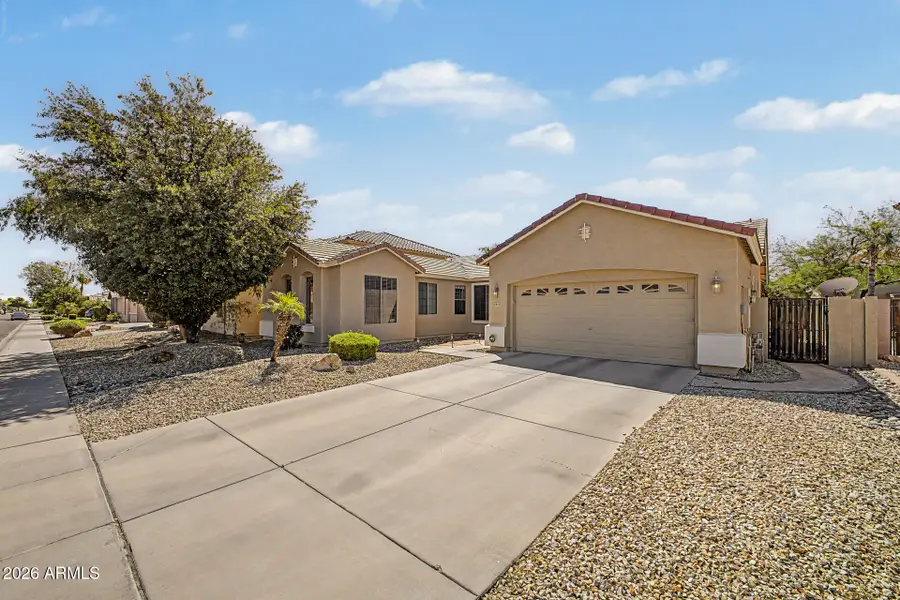 13643 W Montebello Avenue, Litchfield Park, AZ 85340 - #2