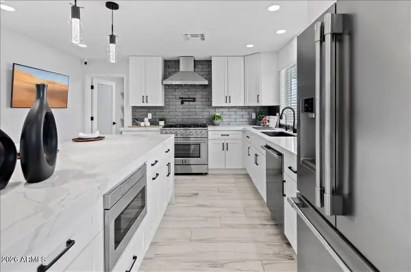 11615 N 30th Street, Phoenix, AZ 85028