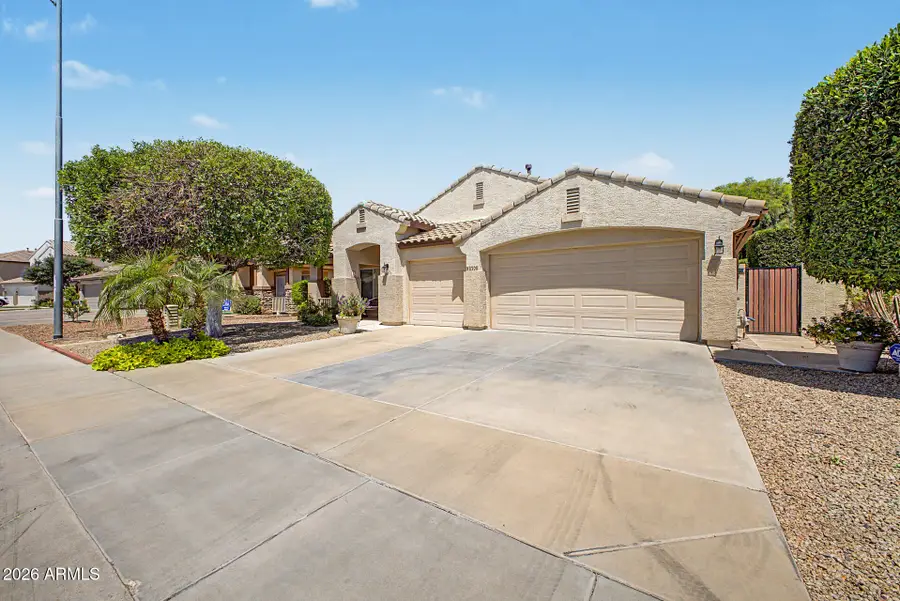 8208 W Deanna Drive, Peoria, AZ 85382 - #2
