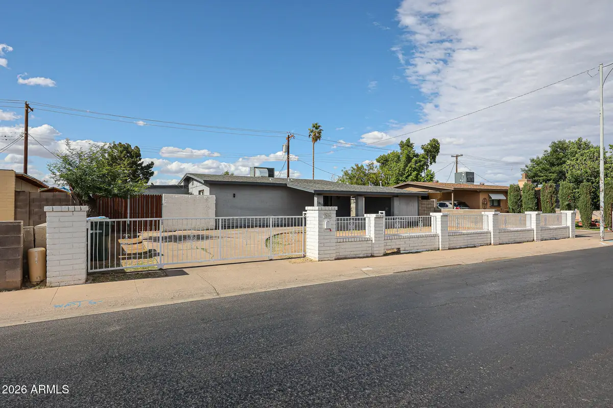 7616 W Mitchell Drive, Phoenix, AZ 85033 - #1