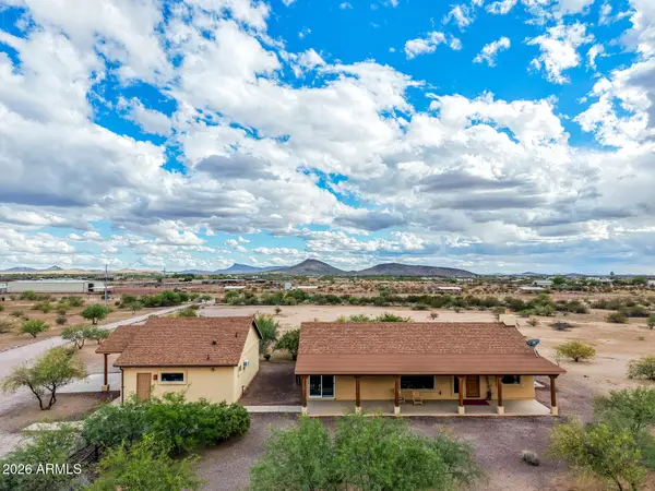 45812 W J-1 Ranch Road, Wickenburg, AZ 85390