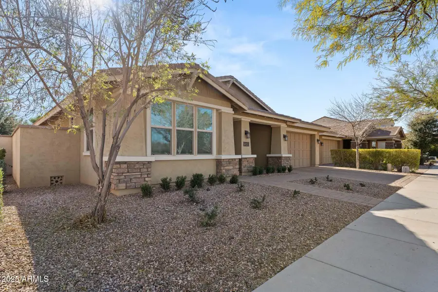 10457 E Pivitol Avenue, Mesa, AZ 85212 - #2