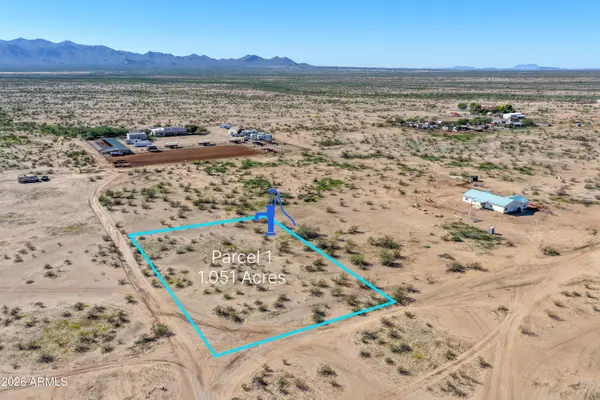 2 239th Avenue, Wittmann, AZ 85361