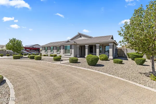 1648 W Gail Road, San Tan Valley, AZ 85144