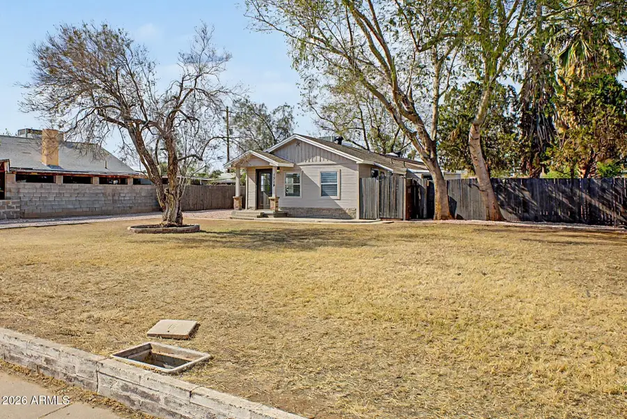 1914 E Monte Vista Road, Phoenix, AZ 85006 - #2