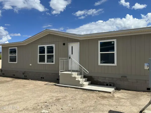 19500 E Gregory Street #16, Black Canyon City, AZ 85324