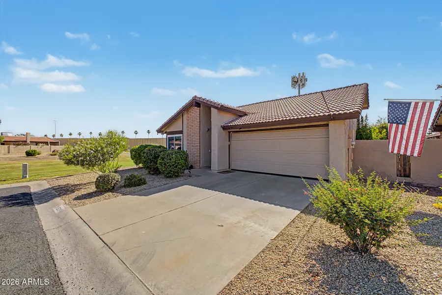 5221 E Saguaro Circle, Phoenix, AZ 85044 - #2
