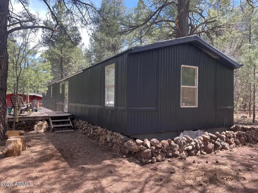 93 N Erickson Avenue, Parks, AZ 86018 - #2