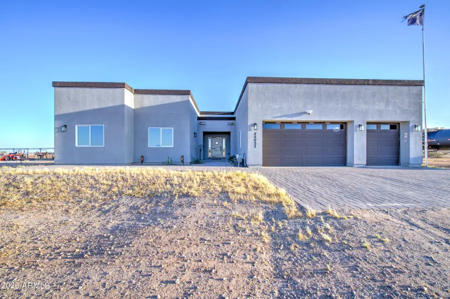 25037 W Chaparosa Way, Wittmann, AZ 85361 - #2