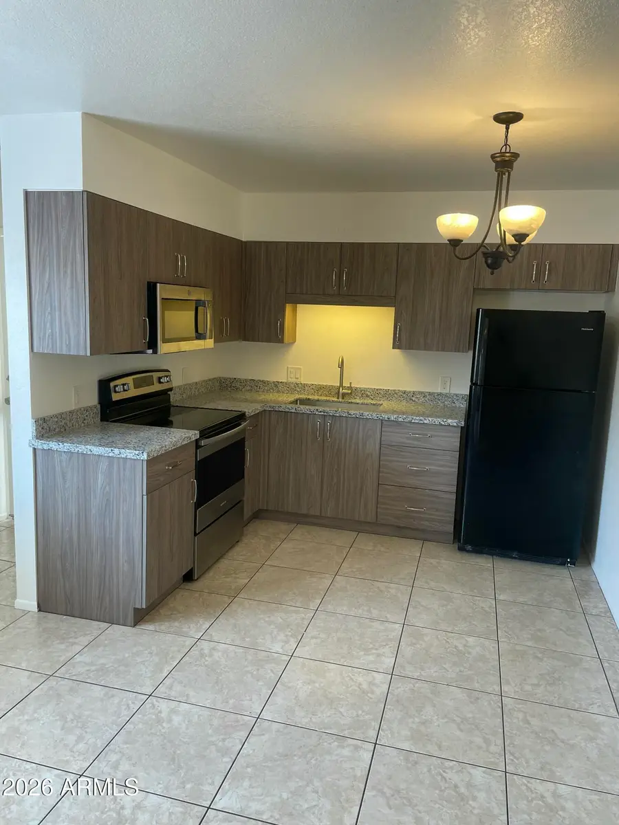 913 E Fountain Street, Mesa, AZ 85203 - #2