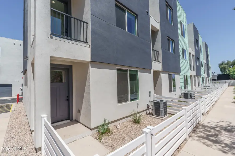 2601 E Clarendon Avenue #14, Phoenix, AZ 85016 - #3