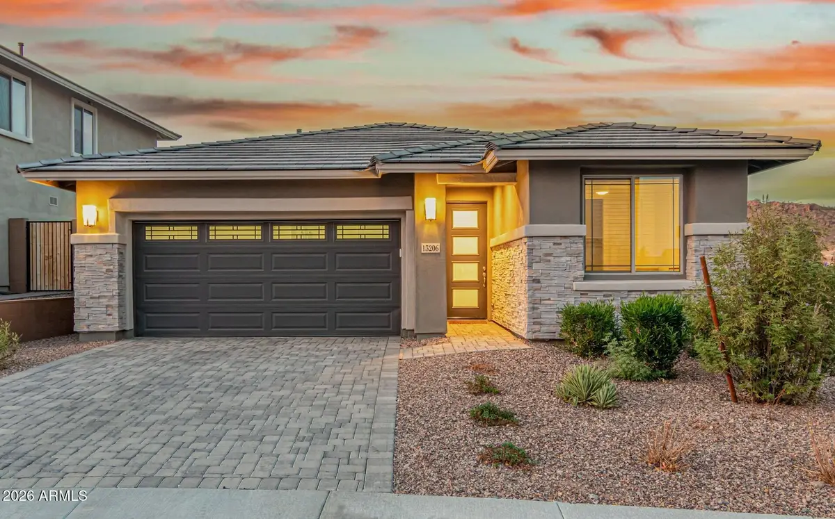 13206 W Red Range Way, Peoria, AZ 85383 - #1