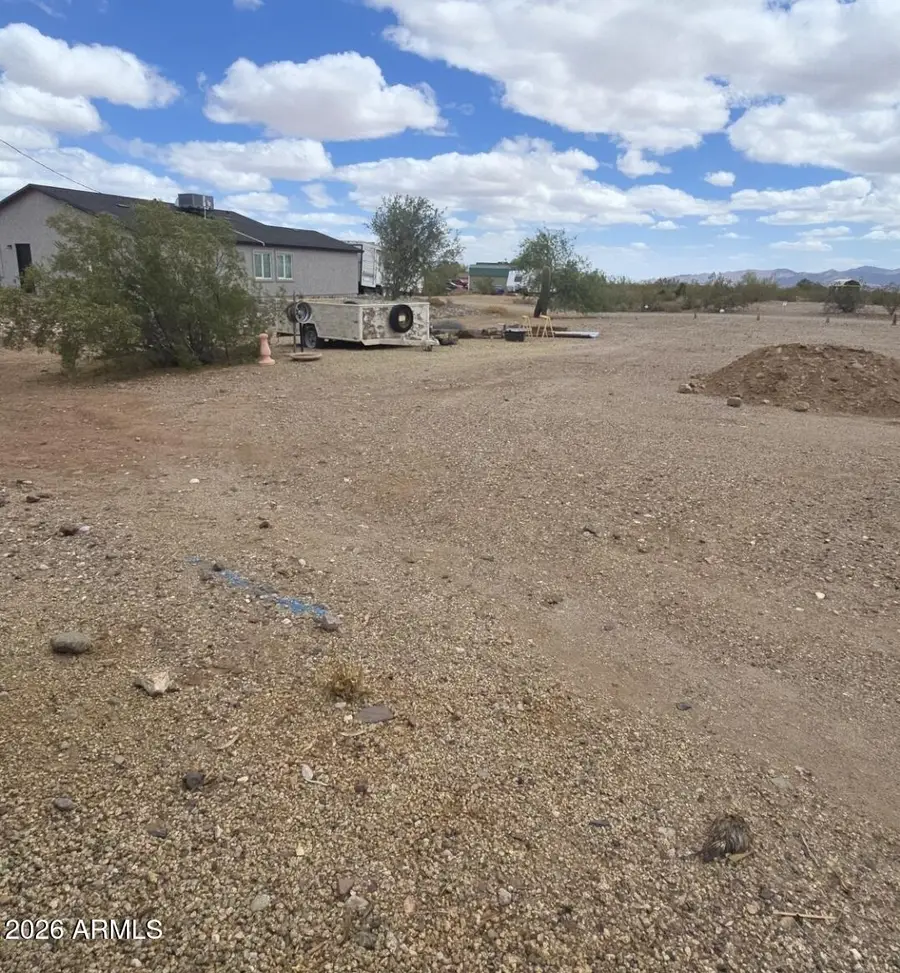 xxx Liesen Dr. --, Morristown, AZ 85342 - #2