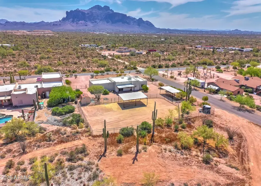 4642 N Tomahawk Road, Apache Junction, AZ 85119 - #3