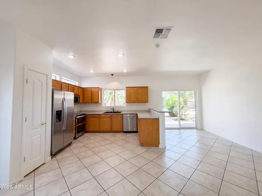 1519 E Desert Lane, Phoenix, AZ 85042 - #2