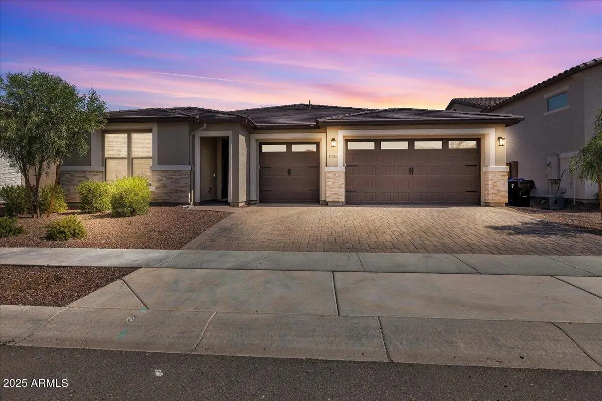 17593 W Red Fox Road, Surprise, AZ 85387 - #1